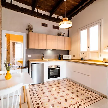 Apartment Ma&to Alhondiga Granada